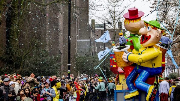 carnaval wind en regen