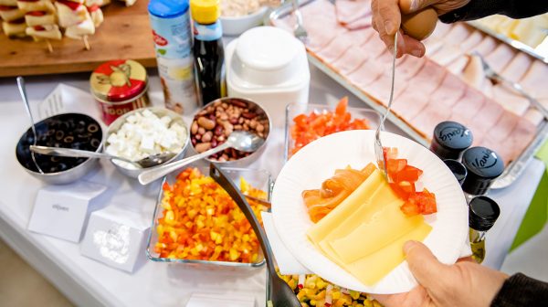 Schoolkantine gezonder maar de omgeving niet