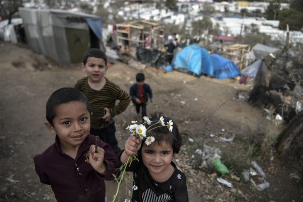 Meer EU-landen bereid kinderen op te nemen uit Griekenland