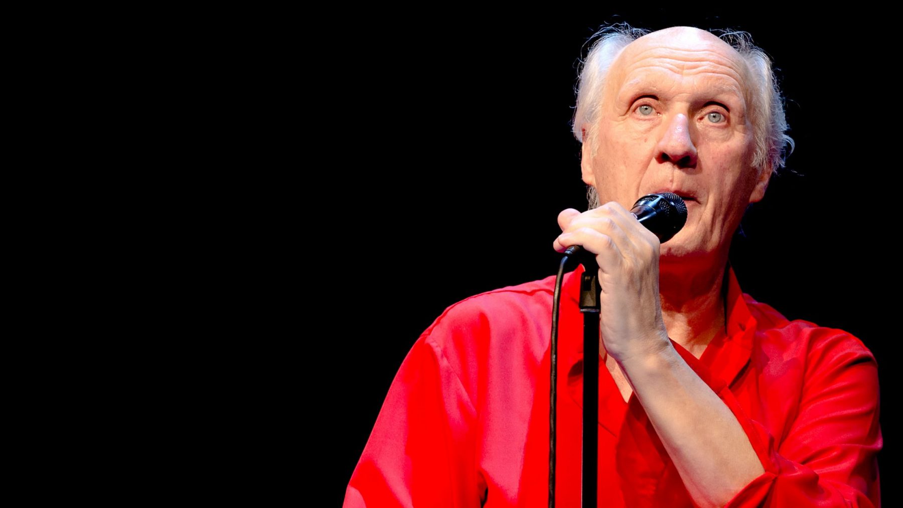 Jarige Herman van Veen (75) 'Ik probeer tot mijn honderdste op te treden' LINDA.nl