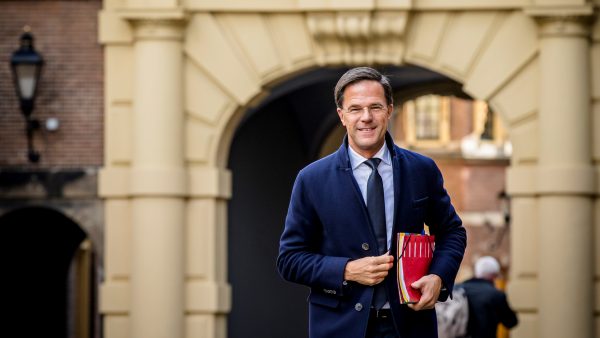 Mark Rutte krijgt complimenten na toespraak coronavirus