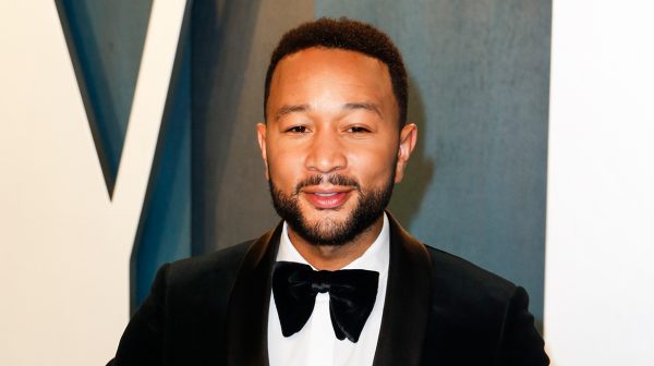 Zanger John Legend geeft gratis concerten op Intagram quarantaine coronavirus