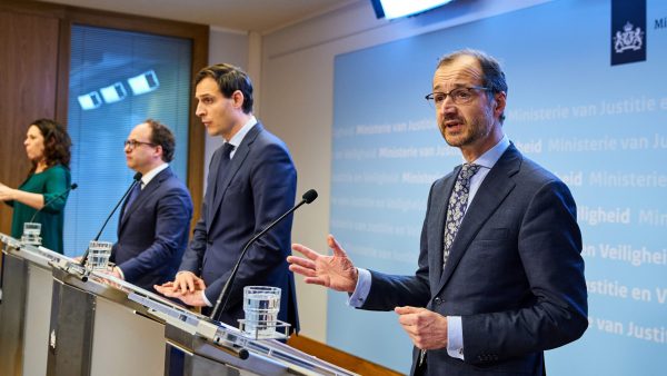 steunpakket-bedrijven-zzpers-persconferentie