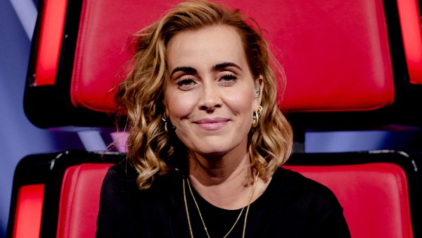 Zangeres Anouk vertelt openhartig over miskramen en sterilisatie