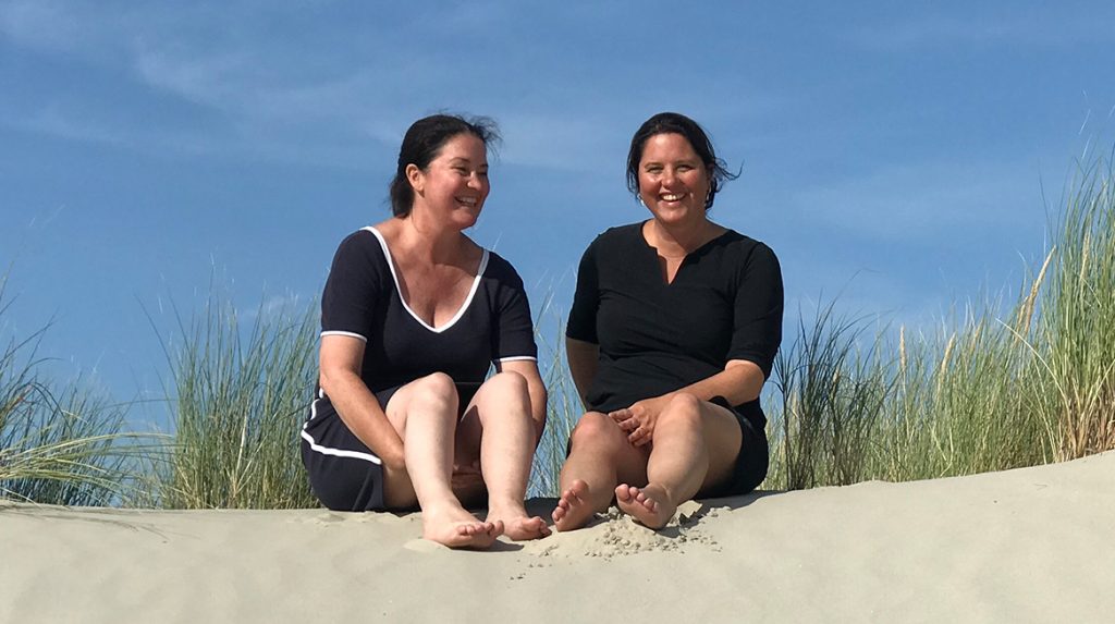 Kindertherapeuten Edith en Birgit over het laten doorhuilen van babys gezonde hechting