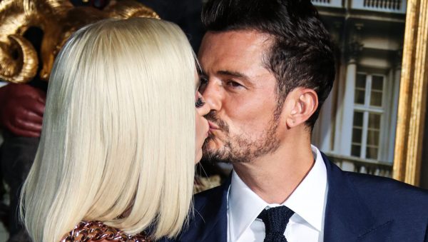 Katy Perry en Orlando Bloom maken geslacht liefdesbaby bekend