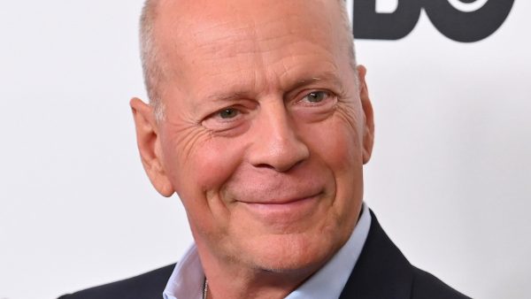 Exen Bruce Willis en Demi Moore vermaken zich samen in quarantaine