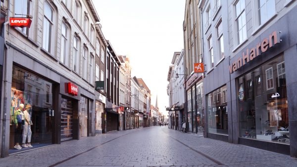 Lege winkelstraat