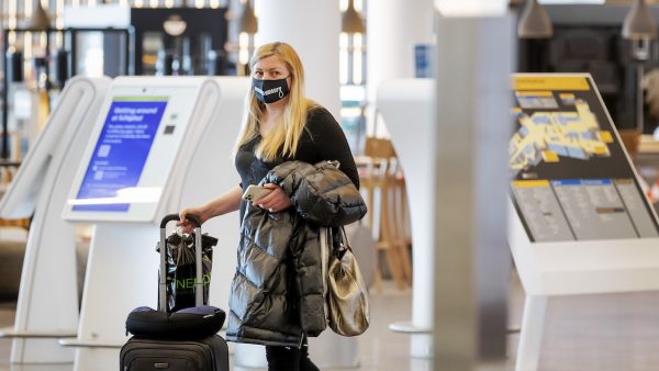 vlucht marokko zangeres Anouk corona