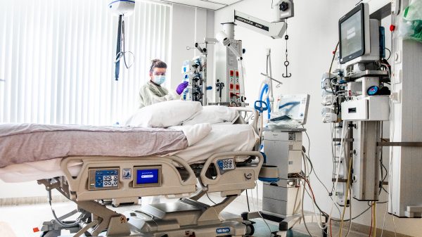 intensive care bed revalidatie