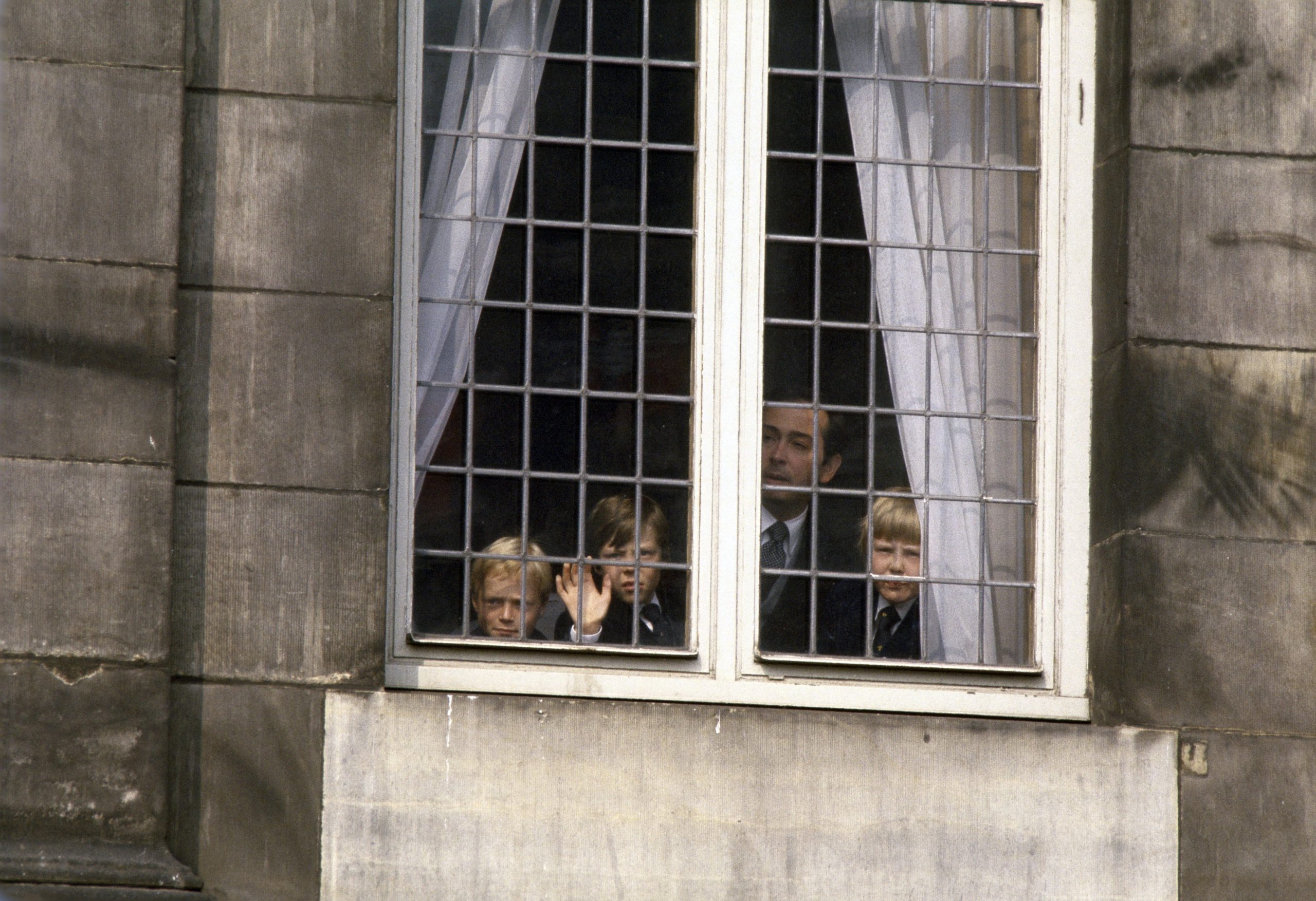 Veertig jaar geleden werd Beatrix onze koningin: 11 x foto's van deze bijzondere dag