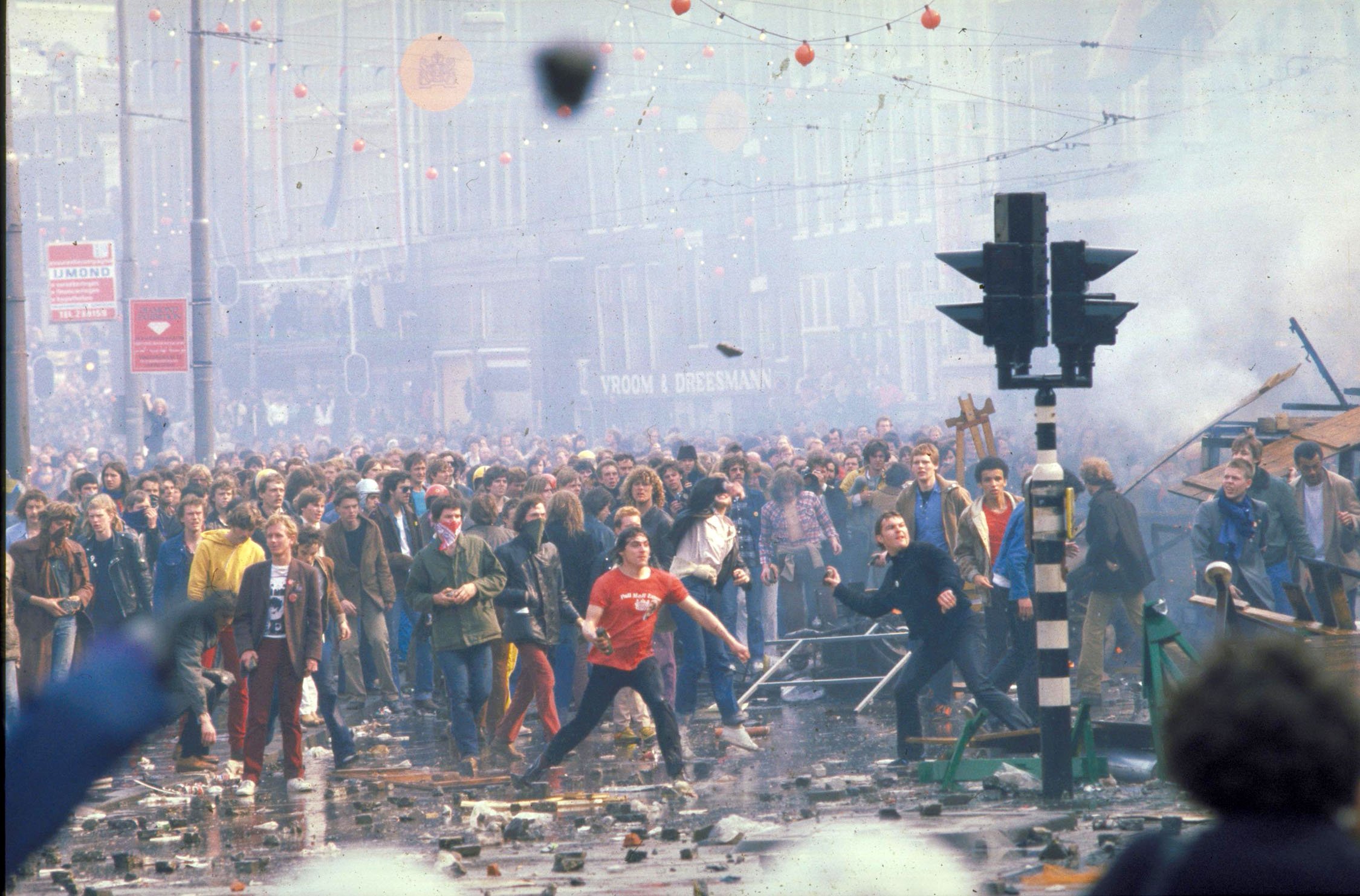 Veertig jaar geleden werd Beatrix onze koningin: 11 x foto's van deze bijzondere dag