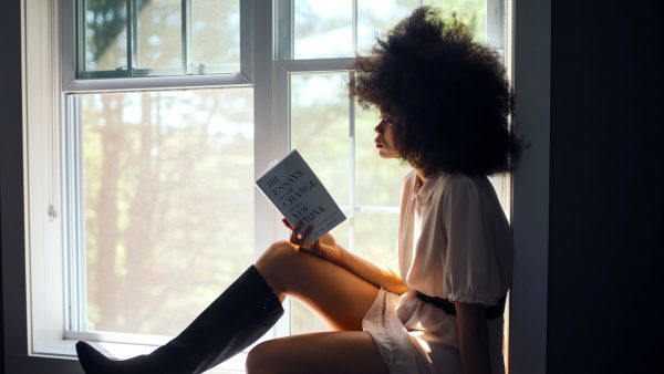 Met deze boekentips van onze redactie kom jij de zomer door