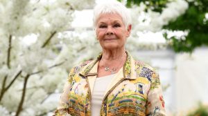Thumbnail voor Zo mooi is 85: actrice Judi Dench is oudste 'Vogue'-covermodel ooit