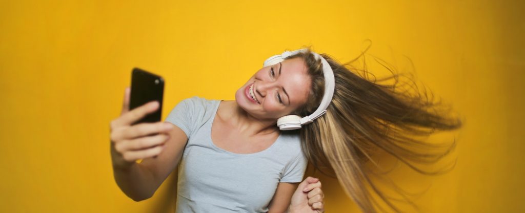 Autoriteit Persoonsgegevens onderzoekt of TikTok rekening houdt met privacy kinderen