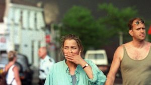 Thumbnail voor De vuurwerkramp in Enschede van twintig jaar geleden in tien indrukwekkende foto's