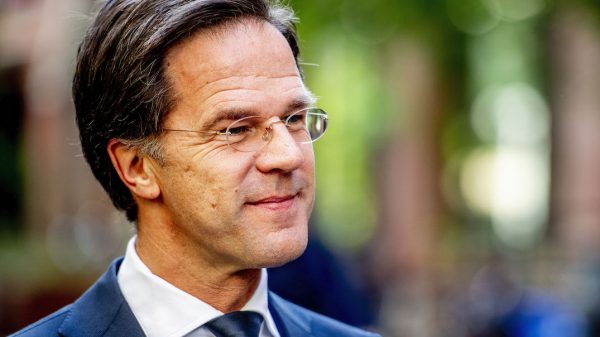 Premier Mark Rutte doet mee aan online pubquiz