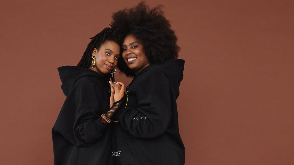 knokken om elkaars kleren story