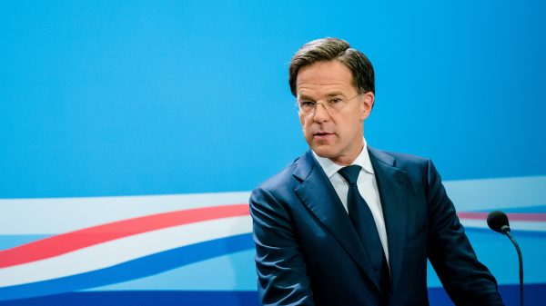 Rutte: 'Als je vakantie kunt uitstellen, moet je dat vooral doen'