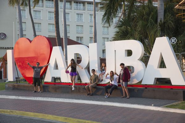 Liveblog coronavirus: 'Coronavrij' Aruba wil snel weer toeristen ontvangen