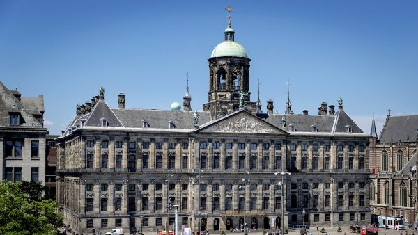 757.000 tv-kijkers bij rondleiding in Koninklijk Paleis op de Dam