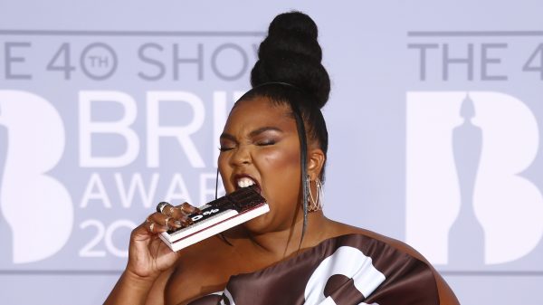 Lizzo pakt fatshamers aan: 'Ik sport niet voor jullie perfecte lichaamsbeeld'