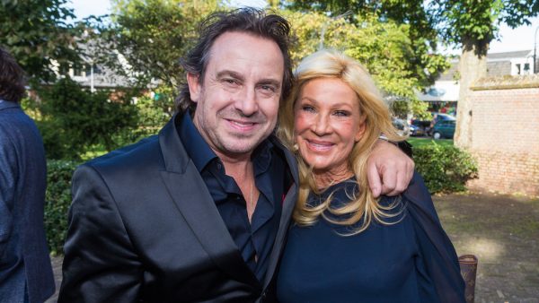 Marco Borsato en zijn moeder Mary slachtoffer van inbraak