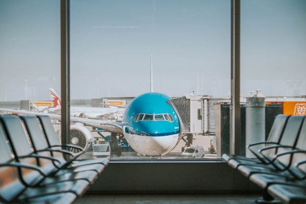 Op vliegreis? Mondkapje op tijdens vlucht en op luchthaven