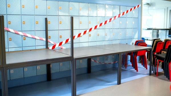 Middelbare scholen openen na de zomer weer helemaal hun deuren