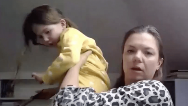Kinderen zetten de boel op stelten tijdens live-interview