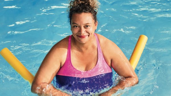 Lucinda Douglas zwemt liever niet_ 'Ik word meteen benauwd'