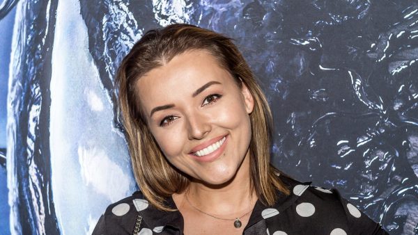 Mascha Feoktistova deelt mooie en eerlijke foto van baby én buik
