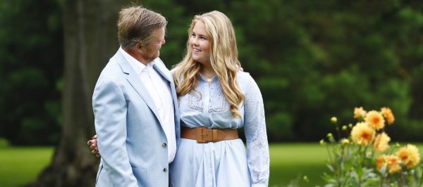 Rood-wit-blauw zonder rood: eerste foto's koninklijke zomersessie naar buiten