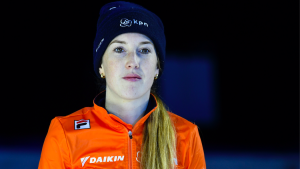 Thumbnail voor Schaatswereld neemt afscheid van Lara van Ruijven (1992-2020) in Thialf