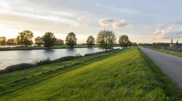 Tiener dood gevonden bij dijk Zuiderwoude