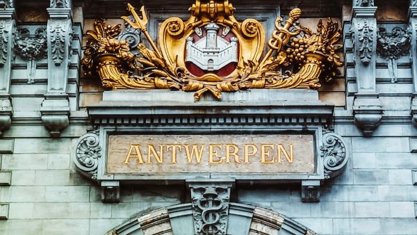 Van code geel naar oranje: negatief reisadvies voor Antwerpen