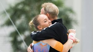 Thumbnail voor Emotionele Sanne Wevers over beschuldigingen aan adres vader: ‘Het kwam hard binnen’