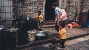 Thumbnail voor VN-kinderorganisatie: 'Een op de drie kinderen wereldwijd vergiftigd door lood'