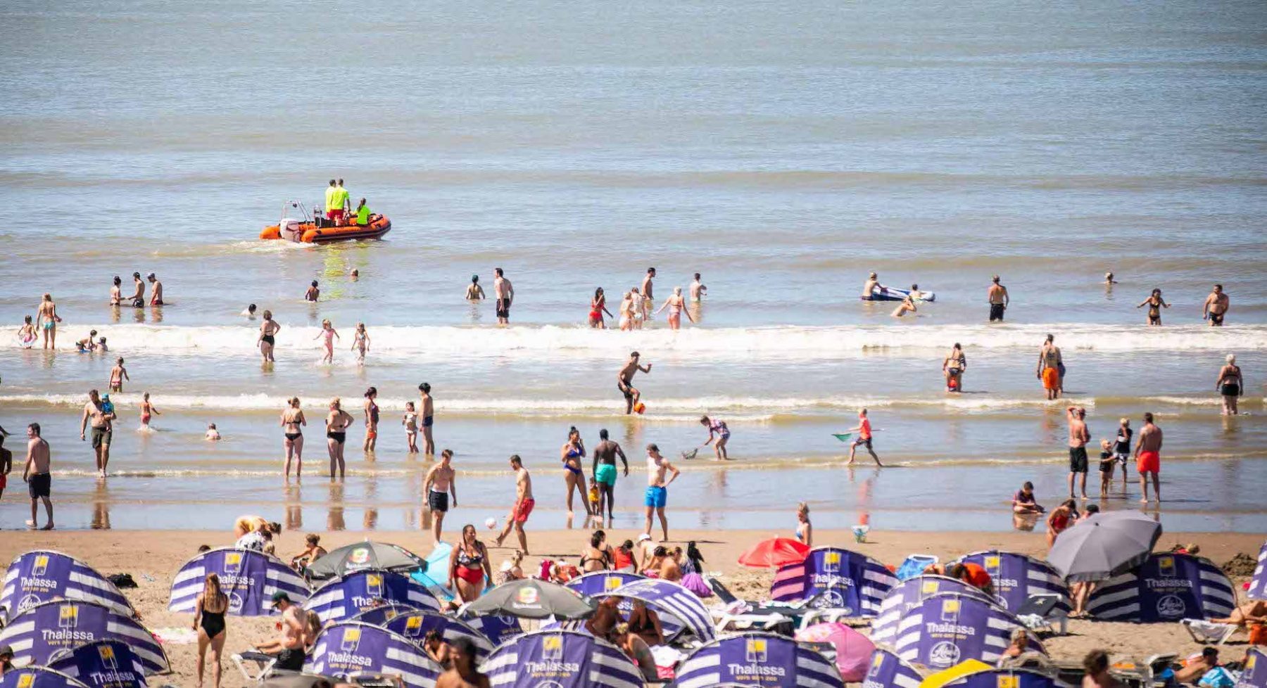 Zandvoort toegangswegen afgesloten drukte