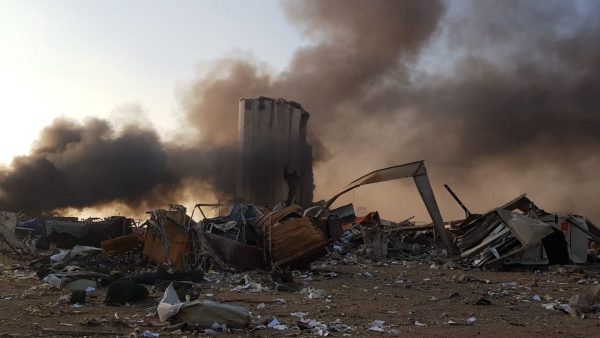 Libanese hoofdstad Beiroet opgeschrikt door vernietigende explosie