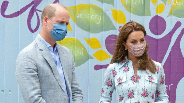 William en Kate worden gewezen op hun 'bloody shitty' bingokunsten