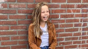 Thumbnail voor Veel steun (onder anderen van Lieke Martens) voor gepeste Suze (9)