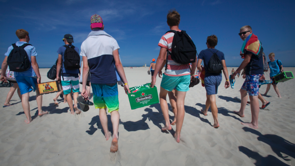 Camping Appelhof op Terschelling moet dicht, testen gaat nog door