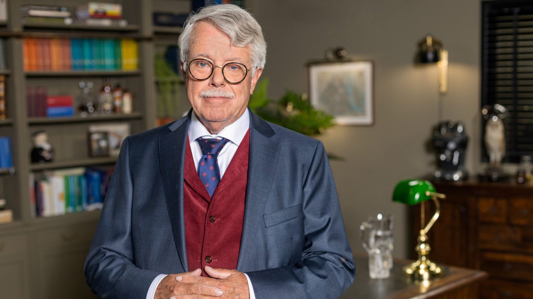 Mr. Frank Visser