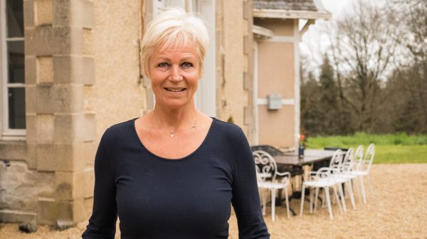 Huisvriendin Caroline van 'Chateau Meiland' wil vriendschap met Martien hervatten