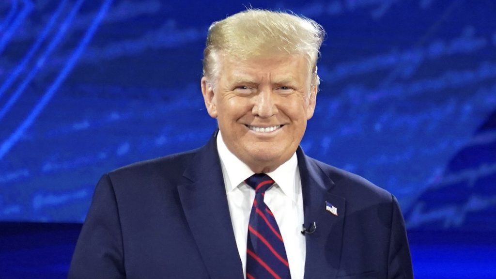 Trump over coronavaccin