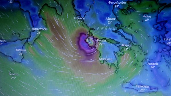 Mediterraanse orkaan Ianos treft nu Griekse eilanden én land