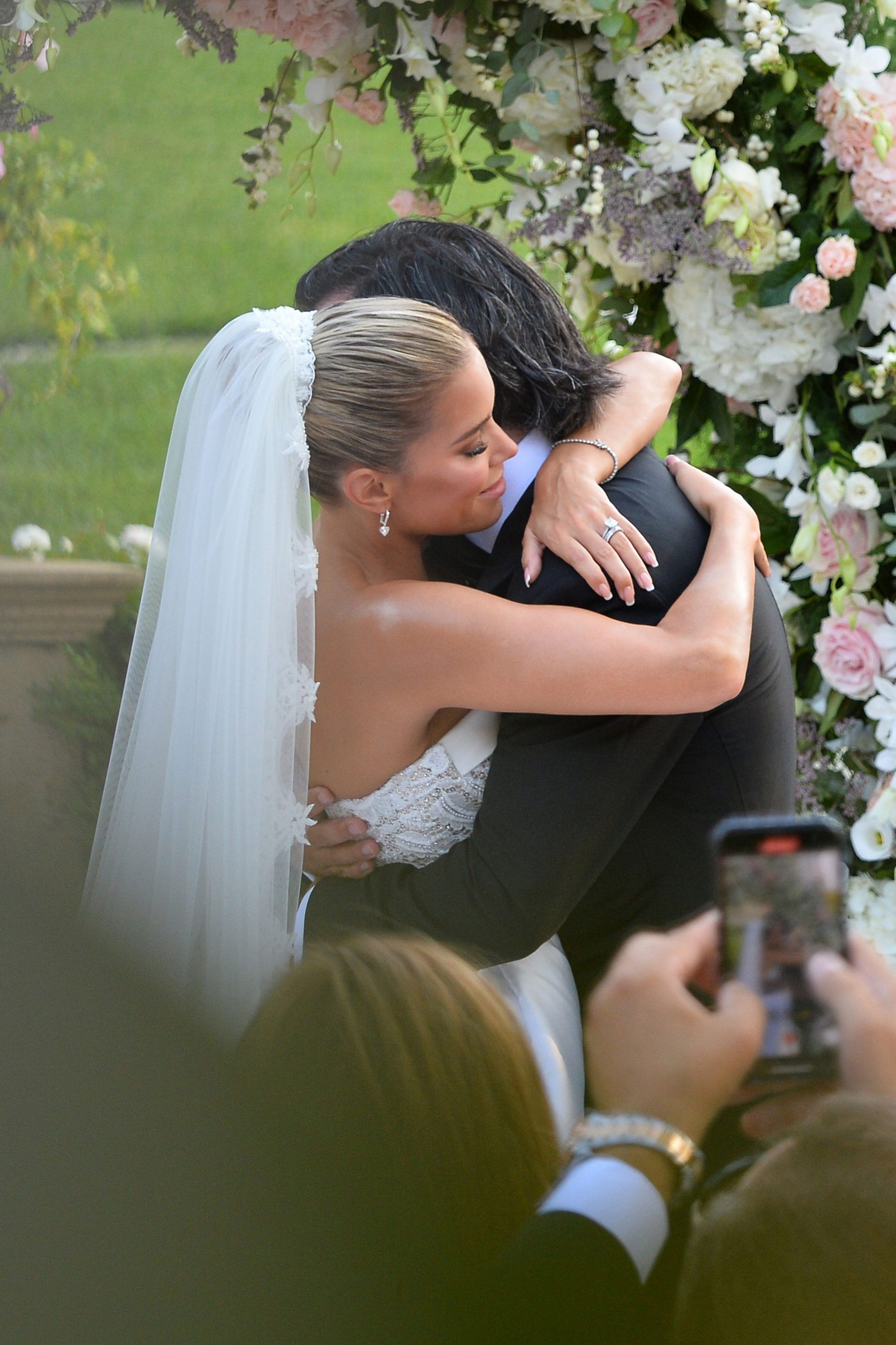 Waarom de kersverse man van Sylvie Meis zijn gezicht verbergt op de trouwfoto's