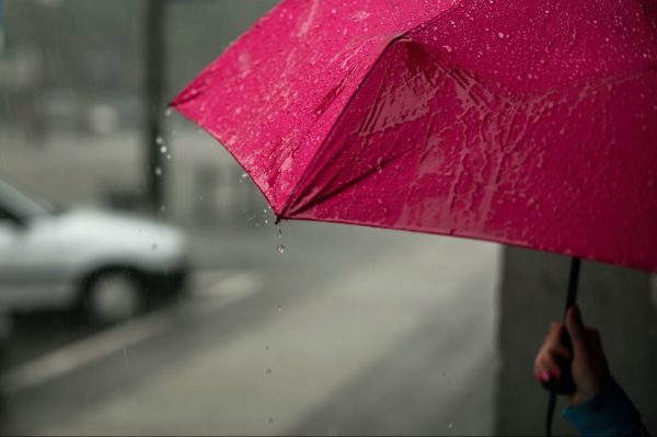 Mogelijk eerste herfststorm op komst: Odette nadert de zuidwestkust