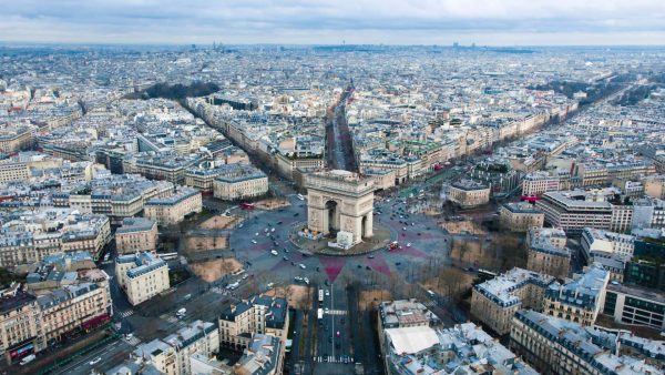 Au revoir France: meer gebieden in Frankrijk van code geel naar code oranje